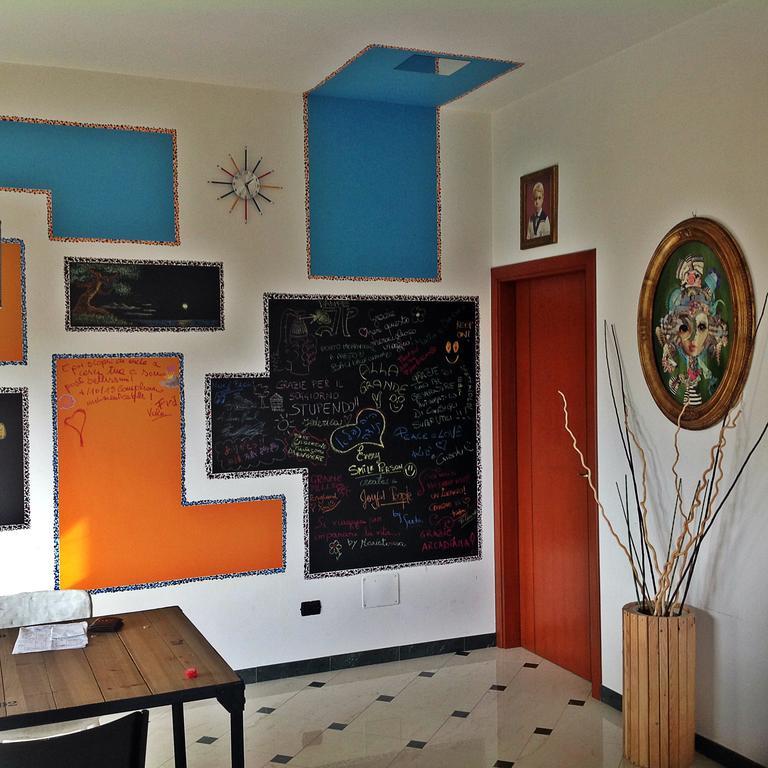 ألبيروبيللو Art Rooms Joyful People المظهر الخارجي الصورة